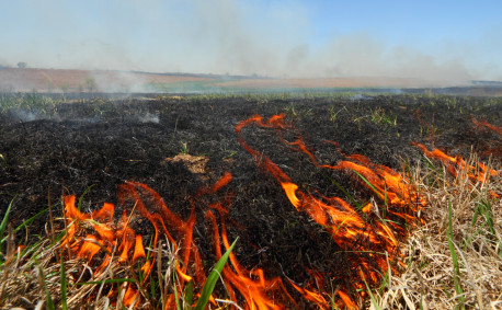 Controlled burns in Kansas - spring fires
