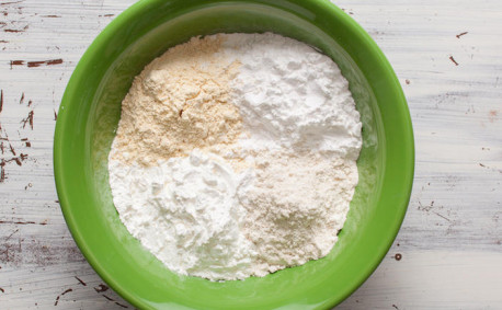 Sorghum baking flour