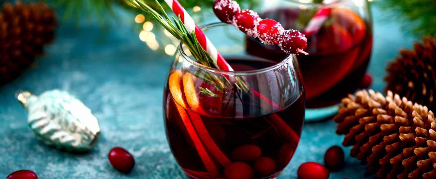 Winter sangria / holiday punch header