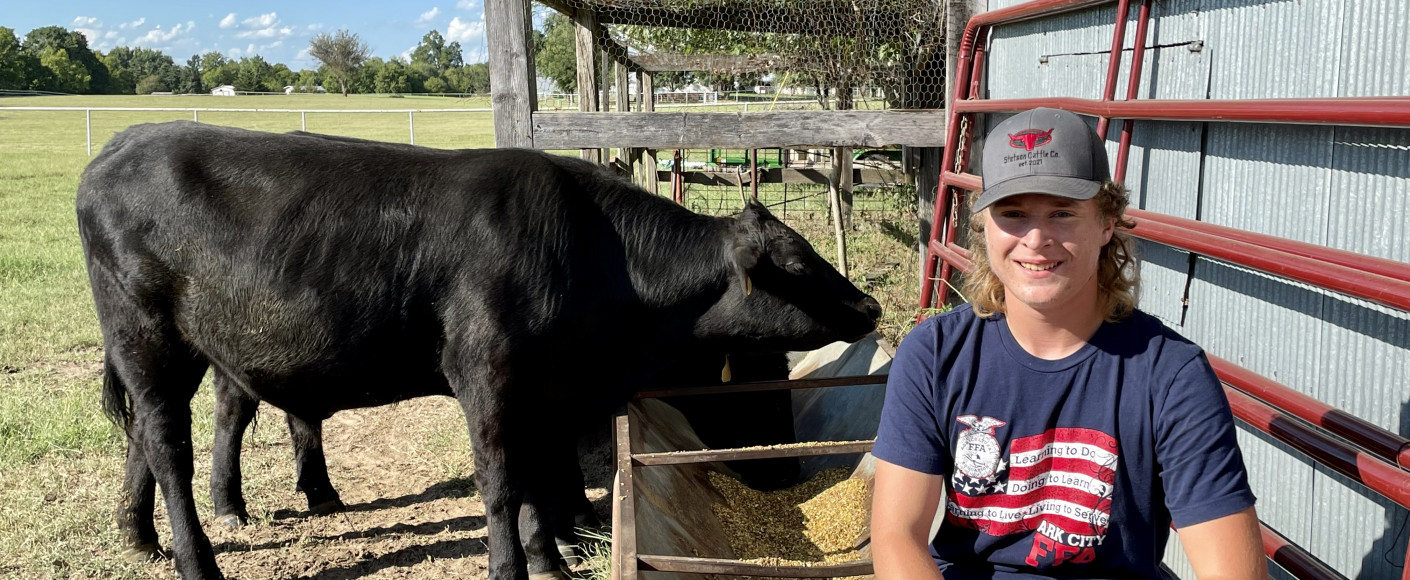 Stetson Shook - Kansas teen raising cattle