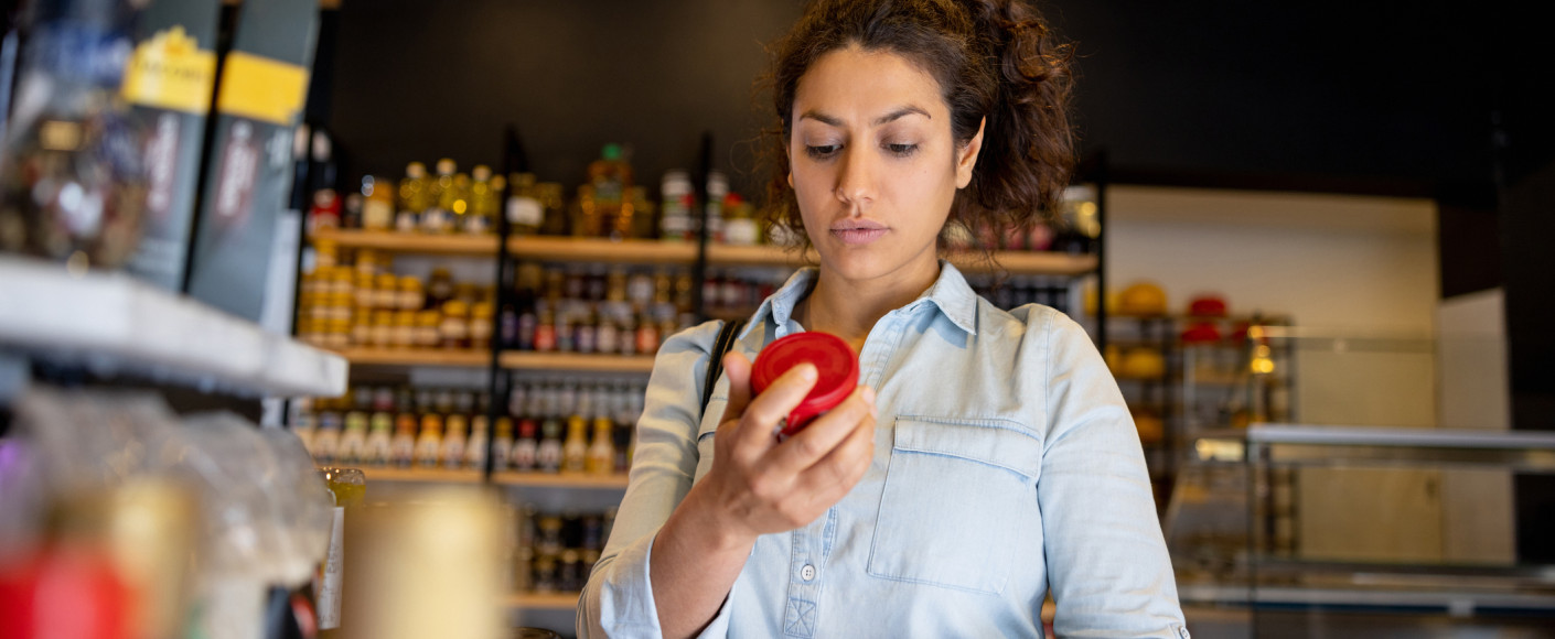 reading nutrition labels