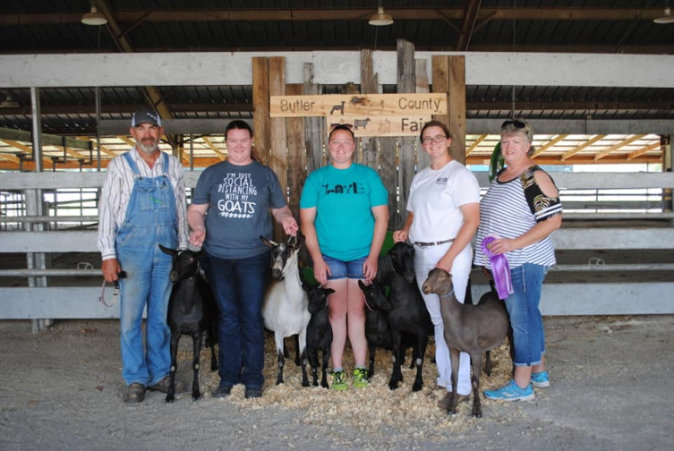 Varner Girls: Teens Raise Goats in Kansas