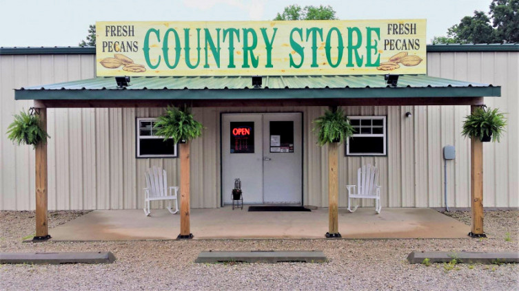 Circle’s Pecan & Country Store