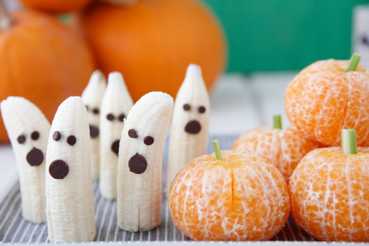 Tangerine pumpkins and banana ghosts